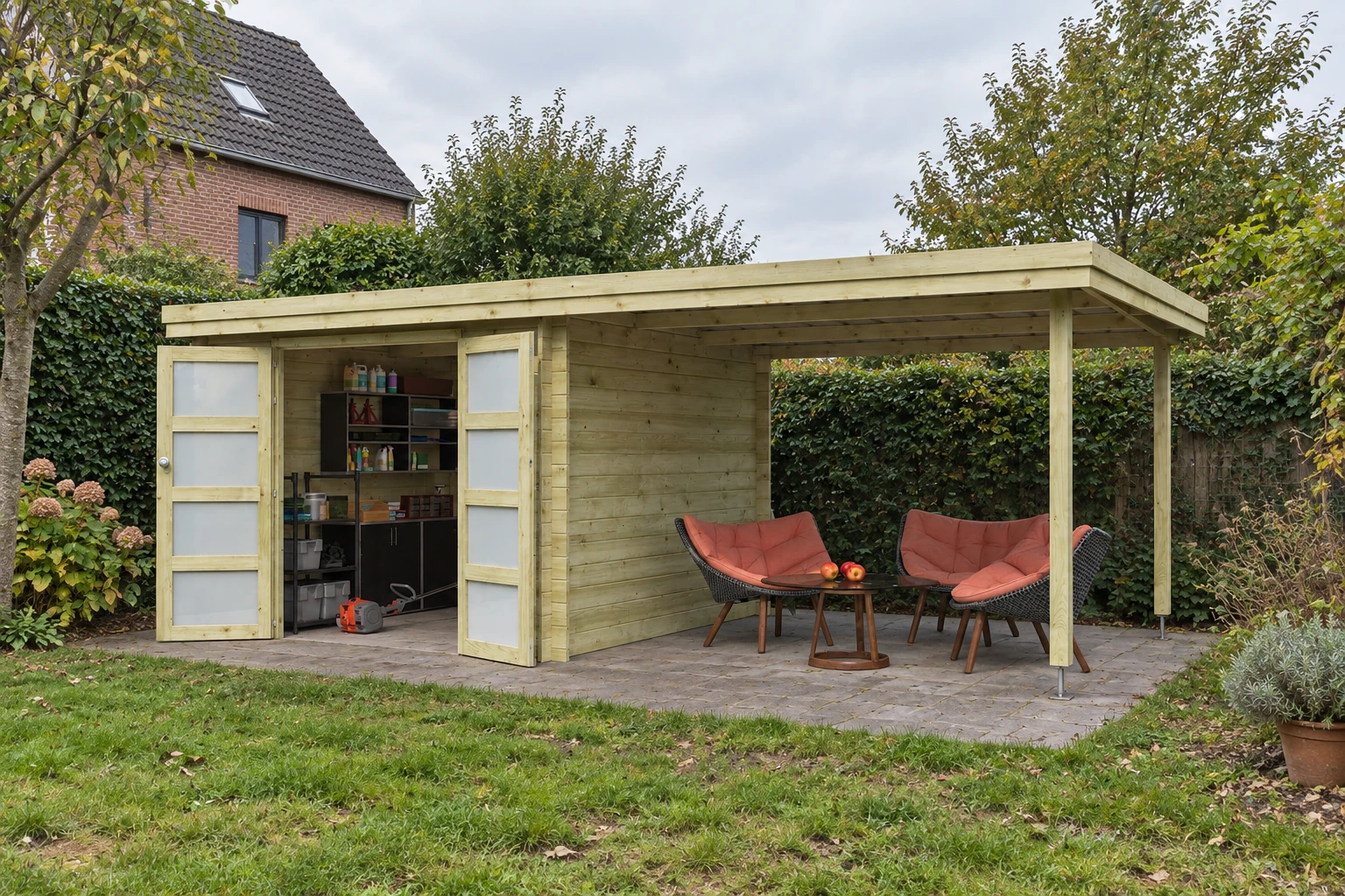 Woodlands tuinhuis Oregon 3702EXT300 blokhut – 590 × 295 cm – Detailaanzicht in de tuin