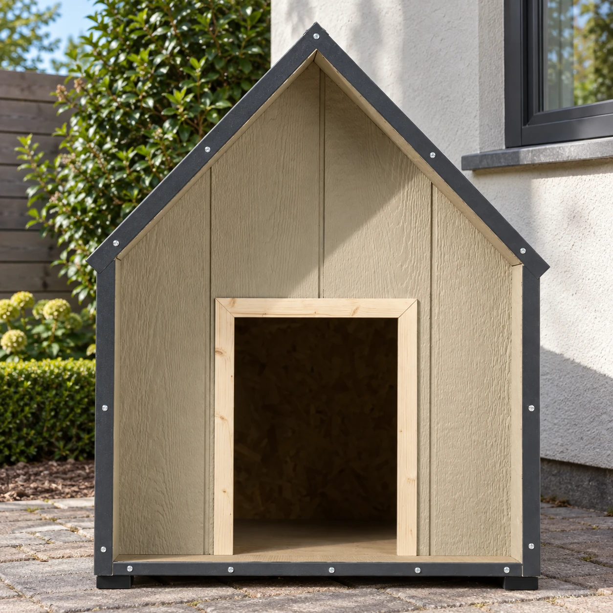 LP® SmartSide® panel hondenhok M972 – 77 x 116 cm – large – Buitenaanzicht (4)