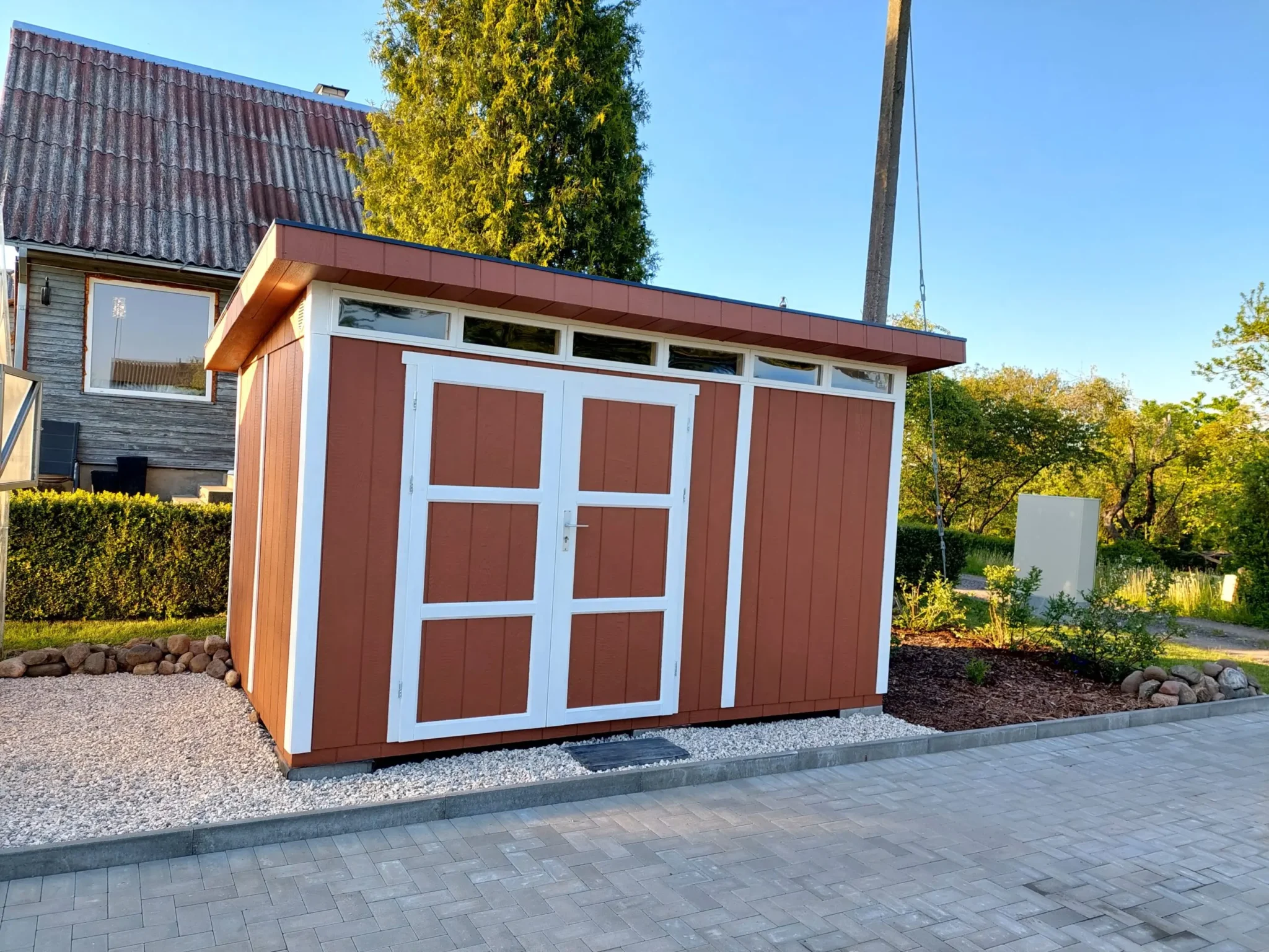 LP® SmartSide® Blockbohlenhaus M904A – 236 x 368 cm – 9 m2 – Buitenaanzicht (20)