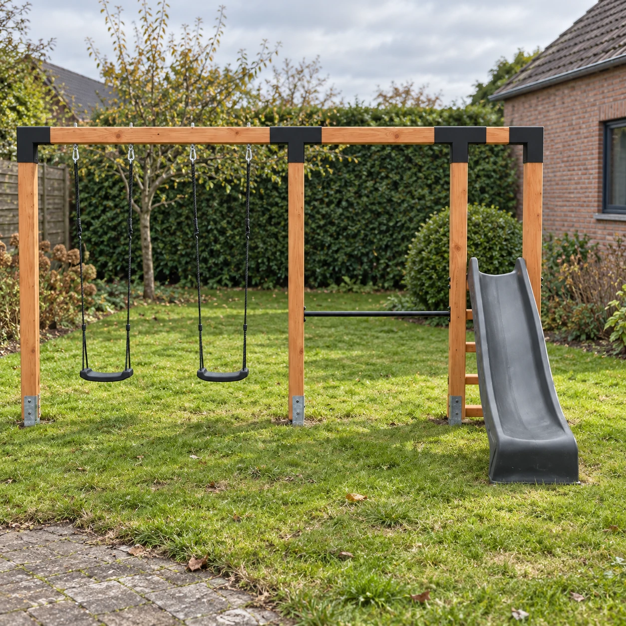 EXIT Linea Robust 110 balançoire double en bois avec barre de gymnastique et toboggan