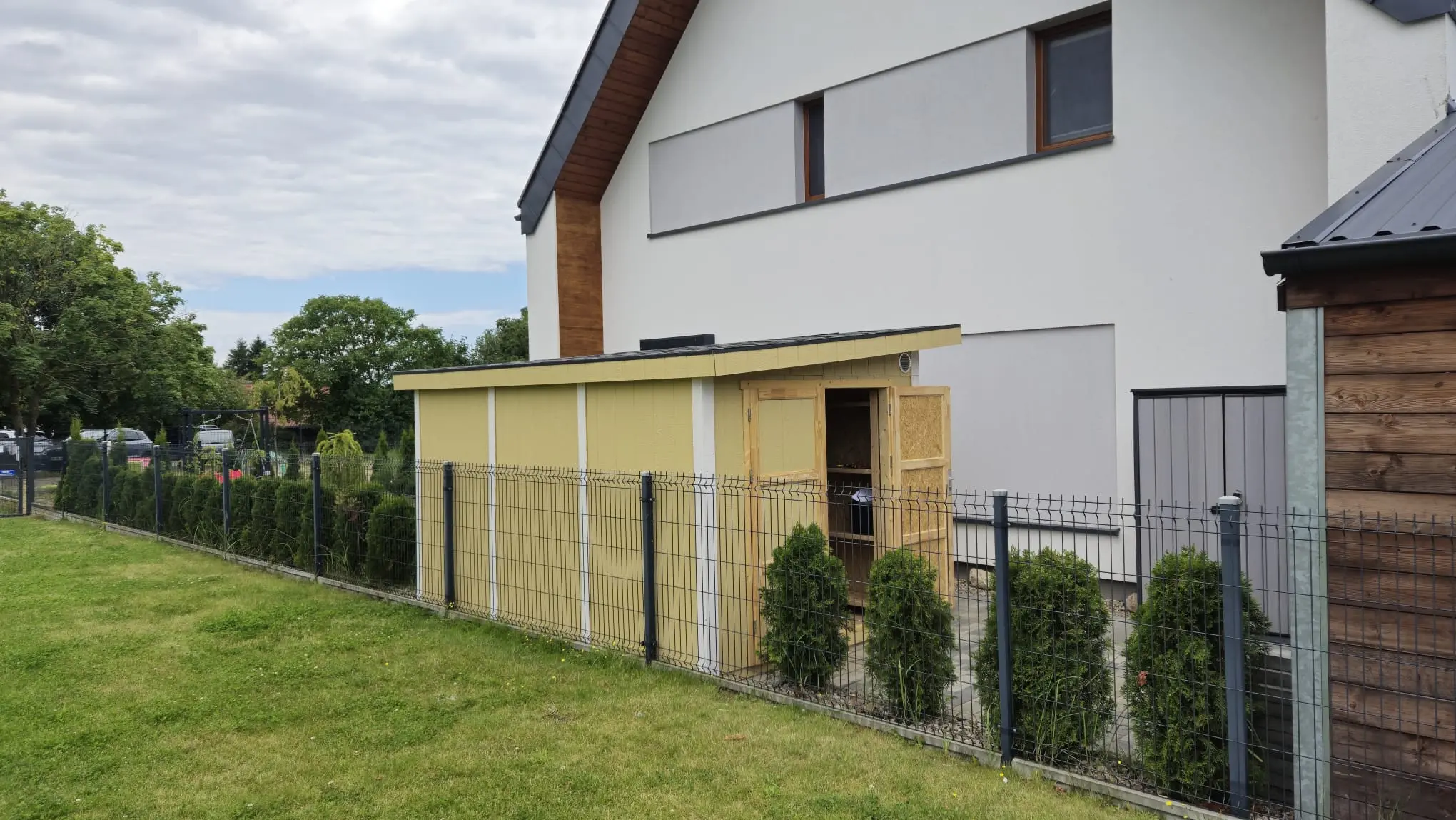 LP® SmartSide® Gartenhaus M904A – 236 × 368 cm – 9 m² – Außenansicht (8)